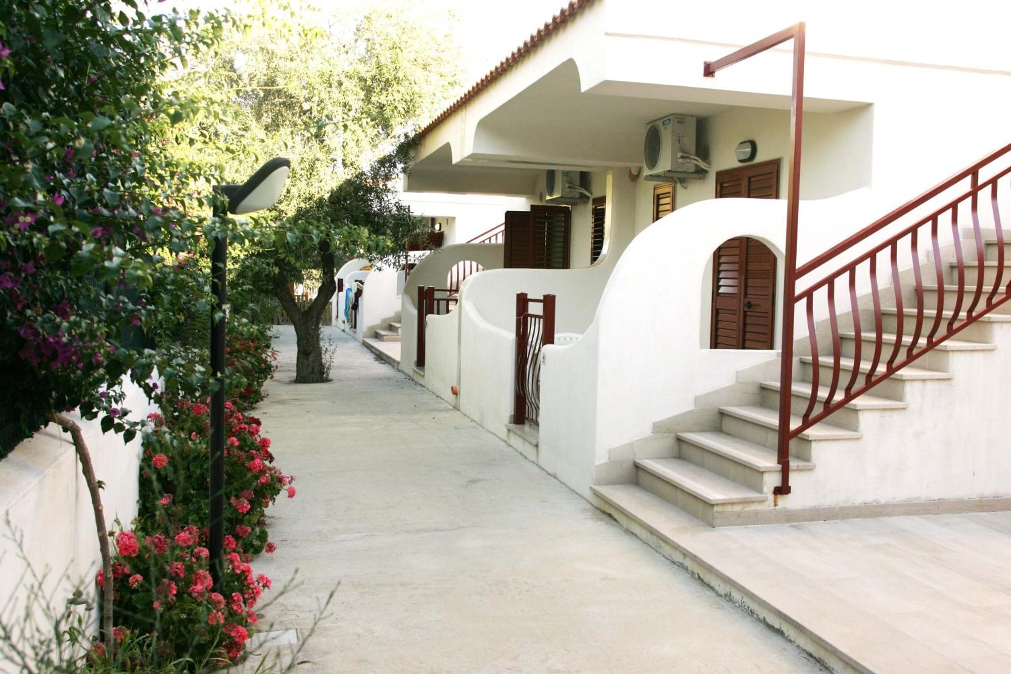 Residence Adriatico Mattinata Exterior foto